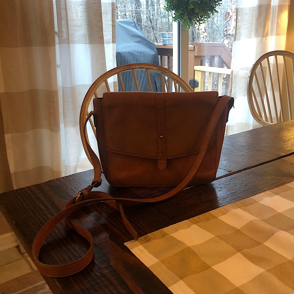 Crossbody purse